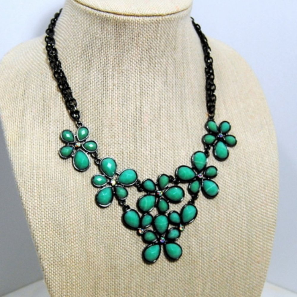 Floral Design Necklace Sea Foam Green & Crystals
